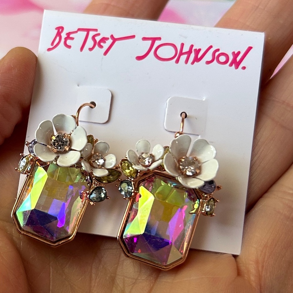 Betsey Johnson Iridescent Floral Cluster Rose Gold Faux Crystal Earrings $4.99 s